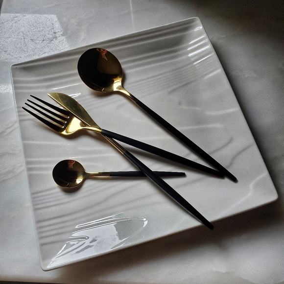 NEW Modern Flatware Dinnerware Silverware Set 24 Piece - Picture 3 of 9